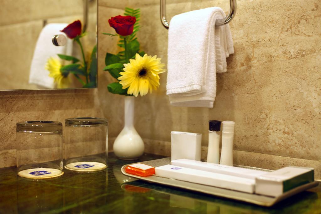 Continent Nakodar Hotel & Resorts Экстерьер фото