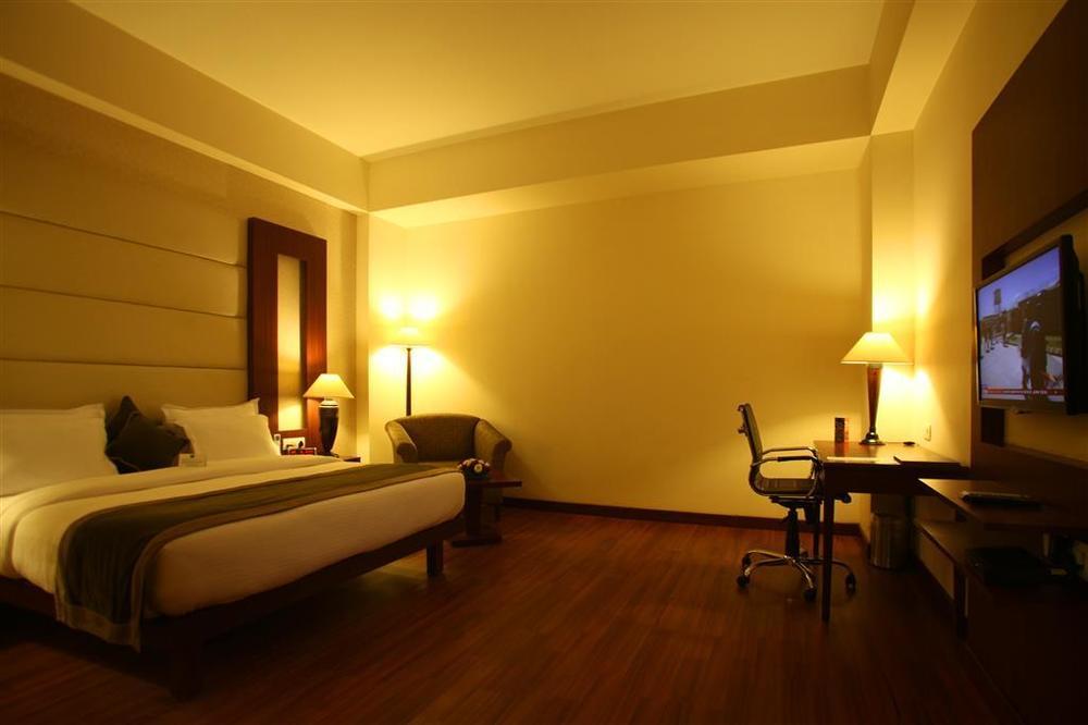 Continent Nakodar Hotel & Resorts Номер фото