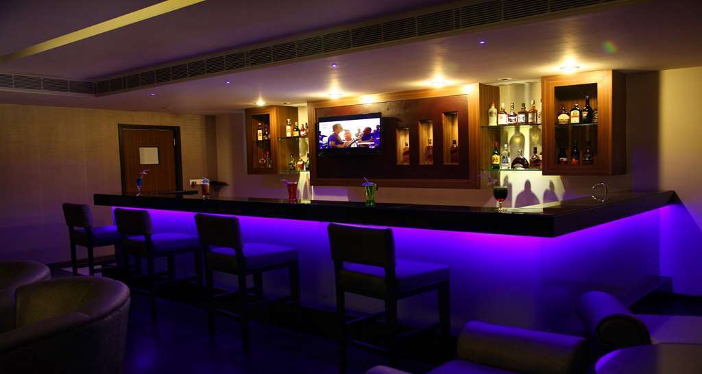 Continent Nakodar Hotel & Resorts Ресторан фото