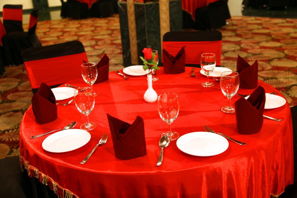 Continent Nakodar Hotel & Resorts Экстерьер фото