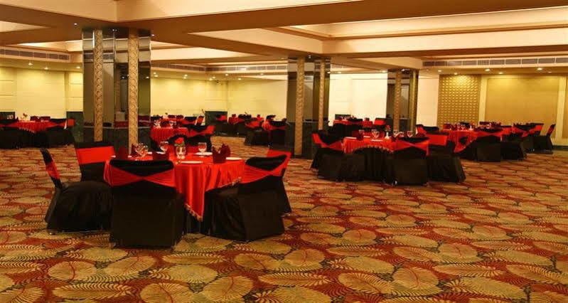 Continent Nakodar Hotel & Resorts Экстерьер фото